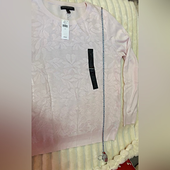 SALE, Brand New Banana Republic Sweater - Picture 8 of 9